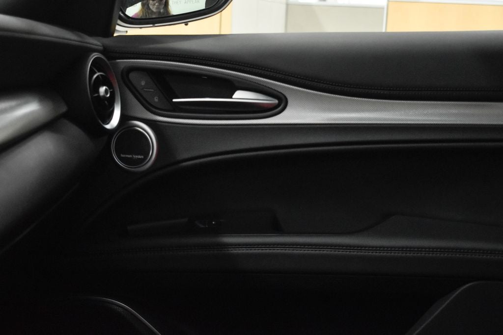 2023 Alfa Romeo Stelvio Veloce AWD