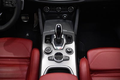2023 Alfa Romeo Stelvio Veloce AWD