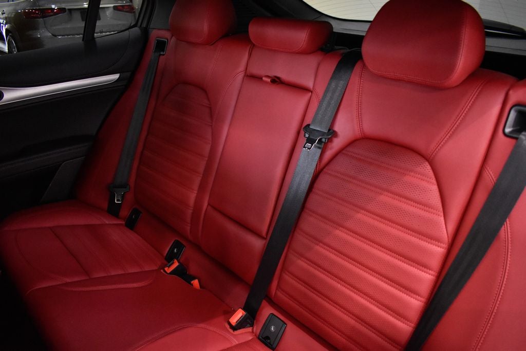 2023 Alfa Romeo Stelvio Veloce AWD