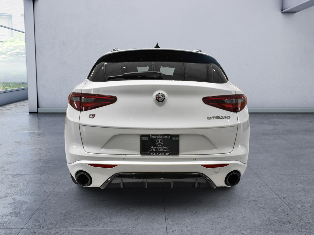 2023 Alfa Romeo Stelvio Veloce AWD