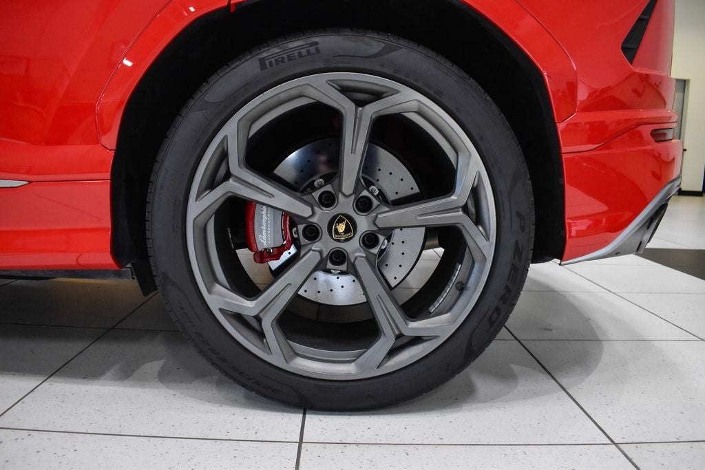 2022 Lamborghini Urus Base