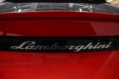 2022 Lamborghini Urus Base