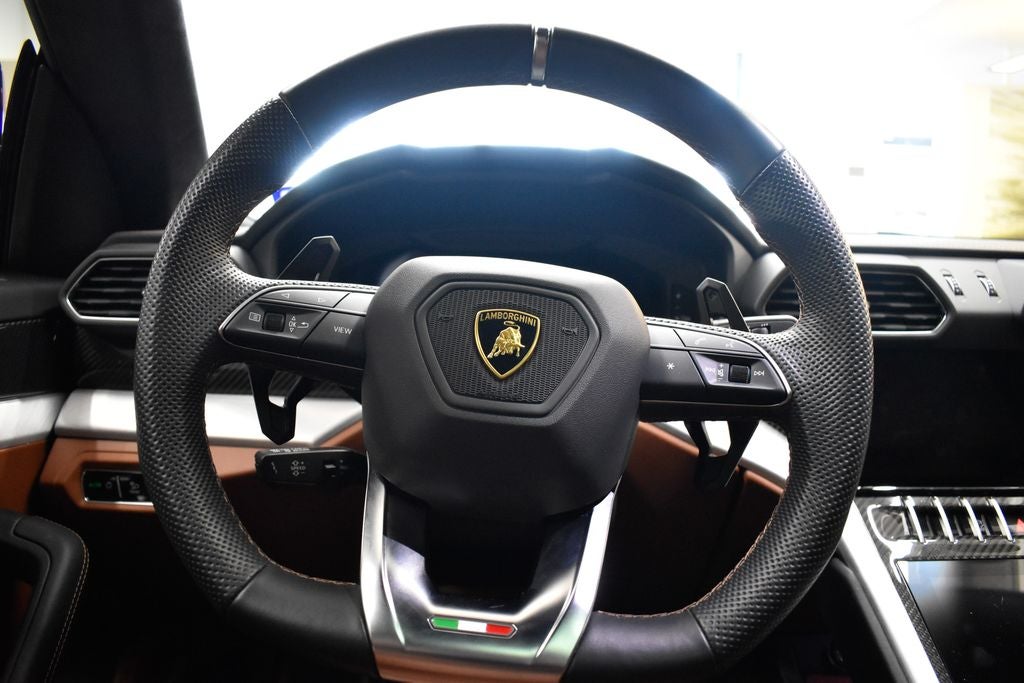 2022 Lamborghini Urus Base