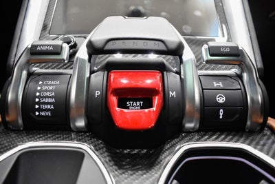 2022 Lamborghini Urus Base