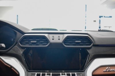 2022 Lamborghini Urus Base