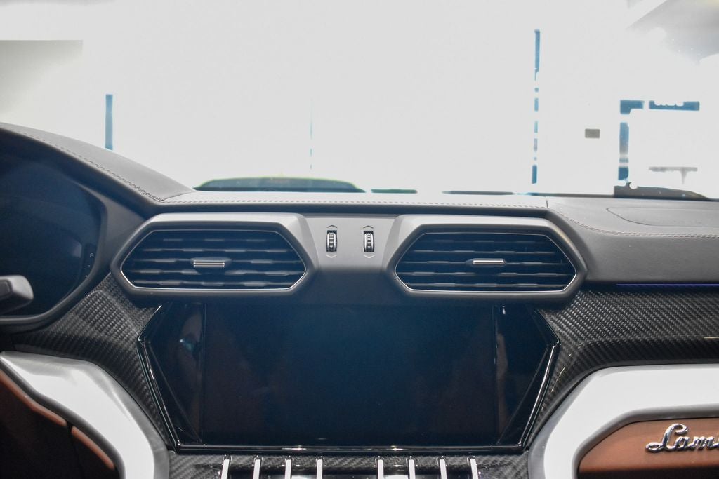 2022 Lamborghini Urus Base