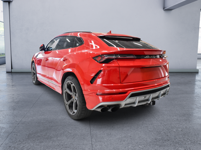 2022 Lamborghini Urus Base