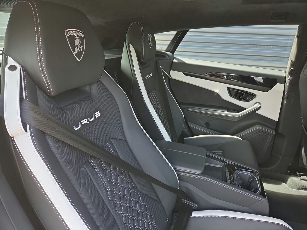 2024 Lamborghini Urus S