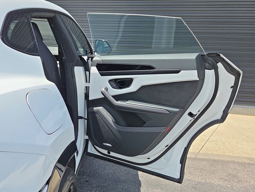 2024 Lamborghini Urus S