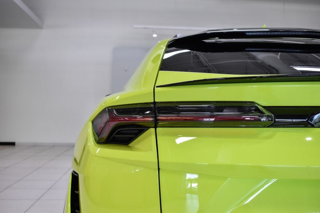 2023 Lamborghini Urus S