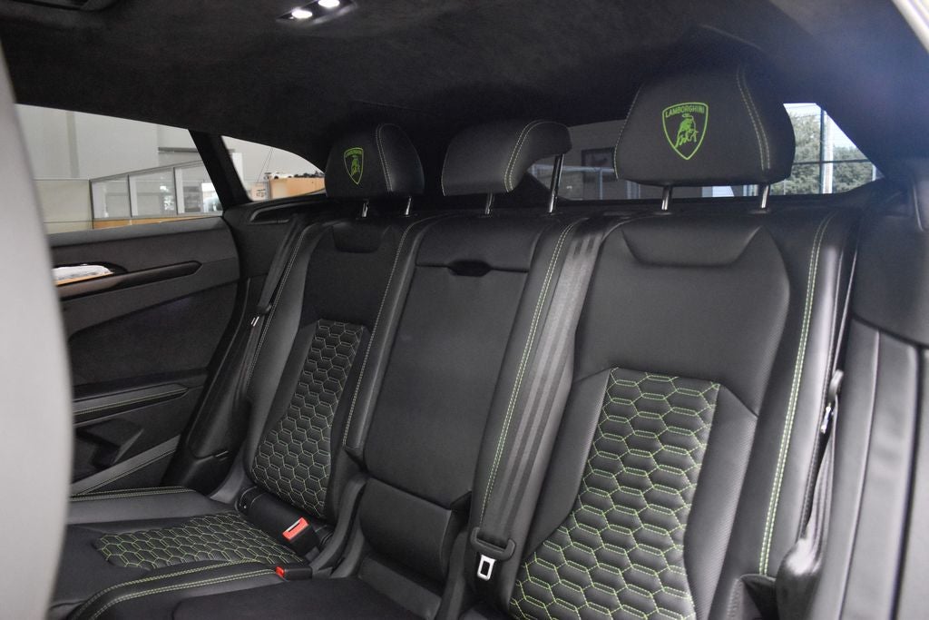2023 Lamborghini Urus S