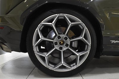 2023 Lamborghini Urus Performante