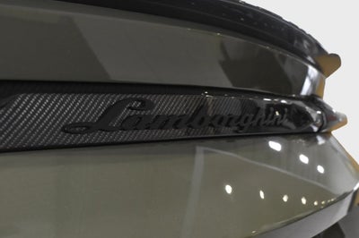 2023 Lamborghini Urus Performante