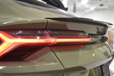 2023 Lamborghini Urus Performante