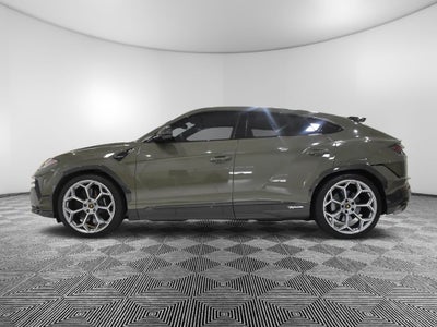 2023 Lamborghini Urus Performante