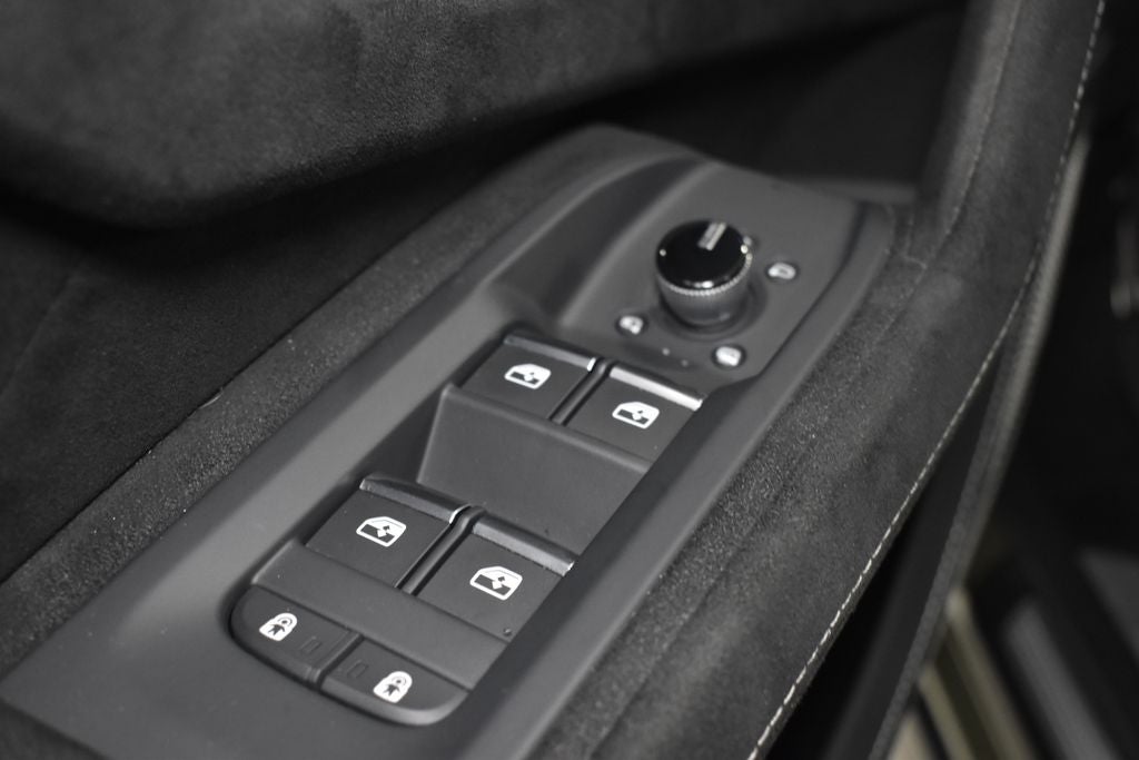 2023 Lamborghini Urus Performante