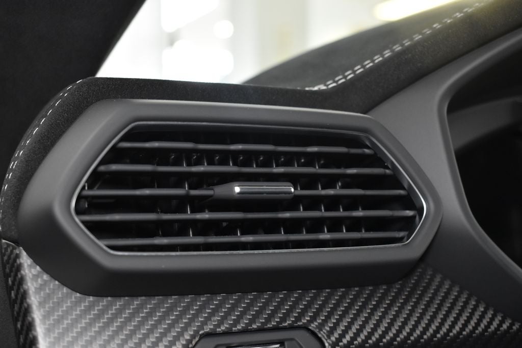 2023 Lamborghini Urus Performante