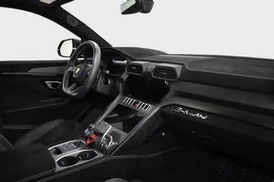 2023 Lamborghini Urus Performante