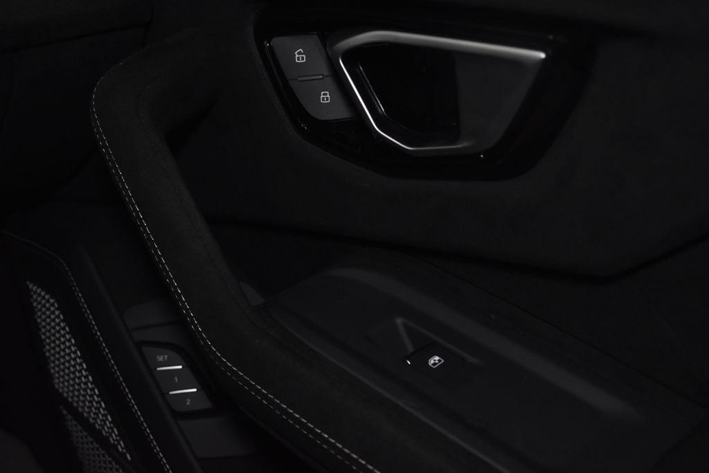 2023 Lamborghini Urus Performante