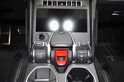 2023 Lamborghini Urus Performante