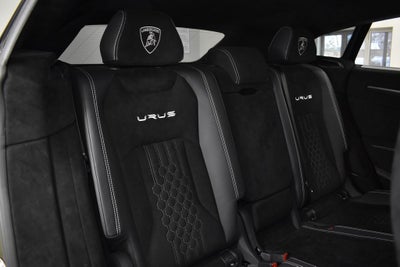 2023 Lamborghini Urus Performante
