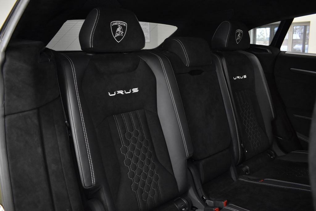 2023 Lamborghini Urus Performante