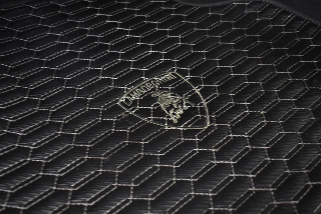 2023 Lamborghini Urus Performante