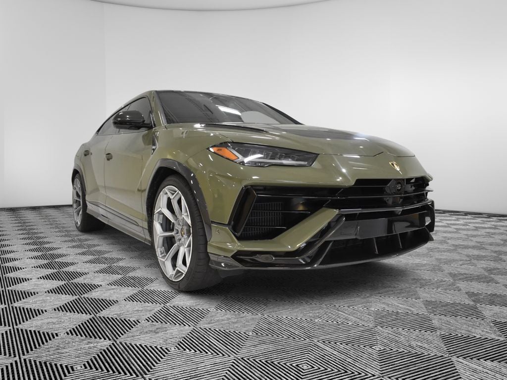 2023 Lamborghini Urus Performante