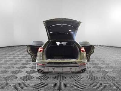 2023 Lamborghini Urus Performante