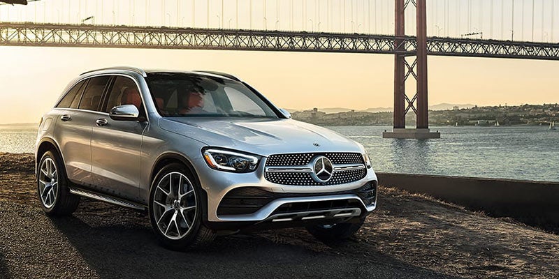 2025 Mercedes-Benz GLC 300 front view