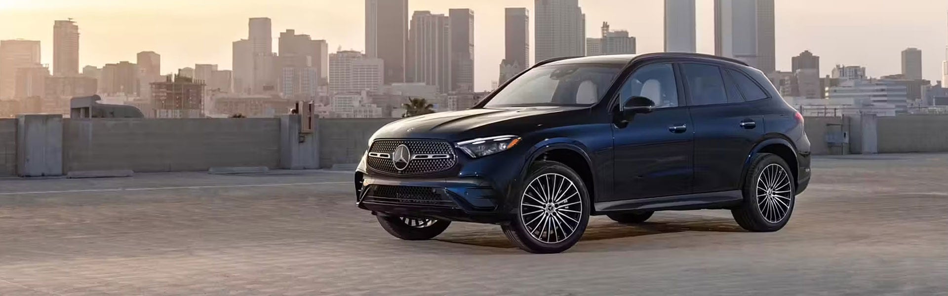 2026 Mercedes-Benz GLC 300 Hero