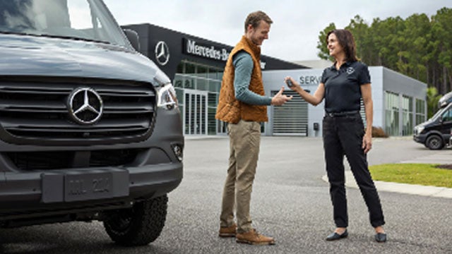 Mercedes-Benz Service Technician
